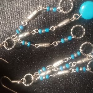 Silver & turquoise beaded dangling earrings.